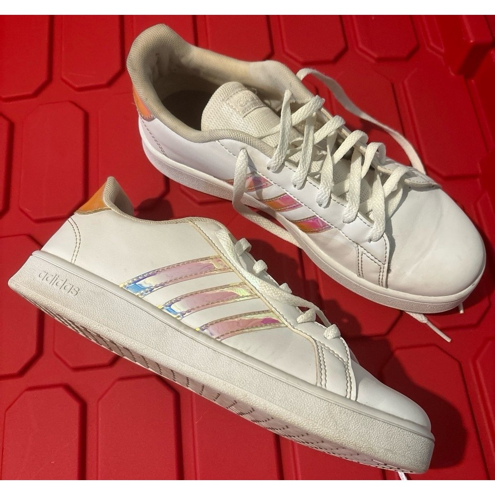 Adidas Women's Iridescent Stripe White Low Top Classic Sneakers Tennis Shoes, 5